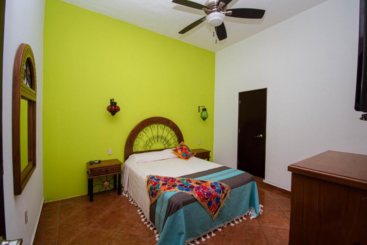 Guest house Departamentos Claussen *